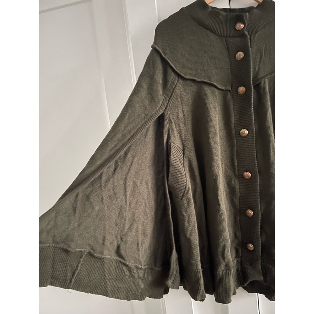 Knit Forest Green Button Down Cape - image 4